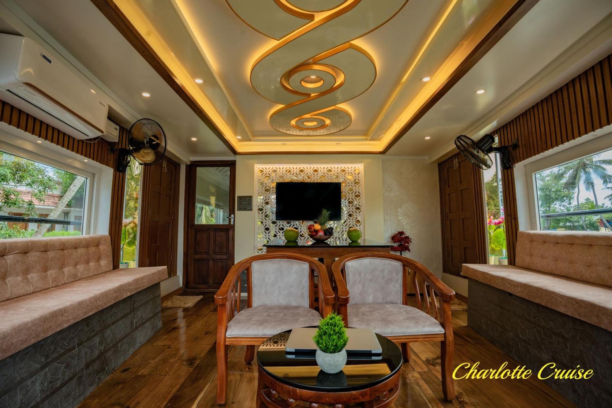 Charlotte Cruise House Boat Hotel Alappuzha ภายนอก รูปภาพ